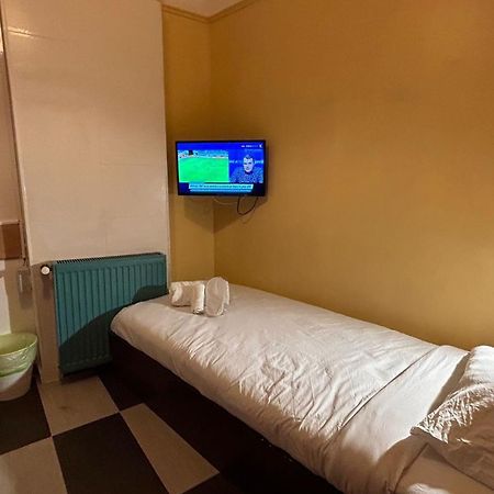 Central Accommodation Budget By Hr 부쿠레슈티 외부 사진